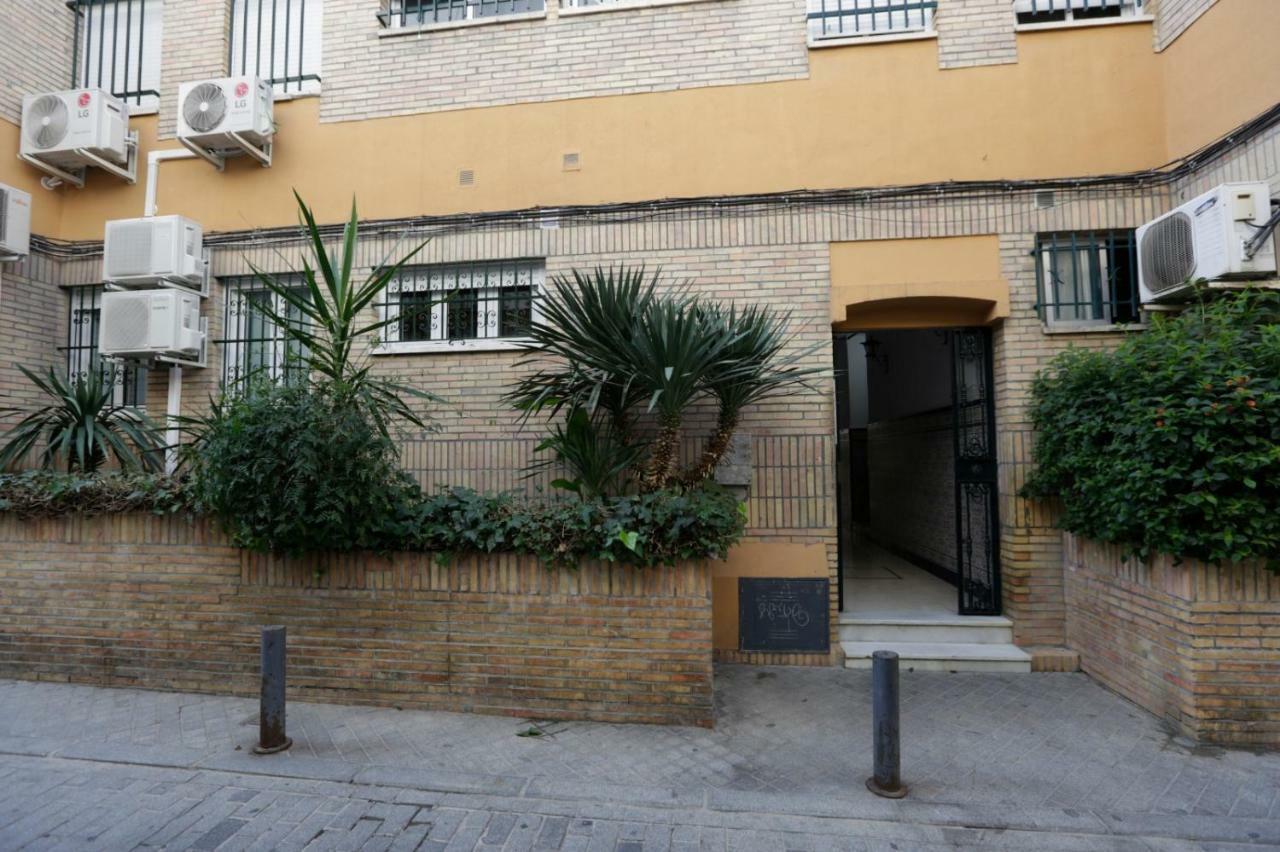 Brand New Charming Apartment Next To The River, Seville